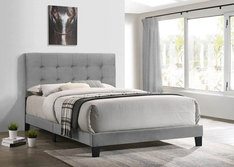 930 Grey Platform Queen Bed