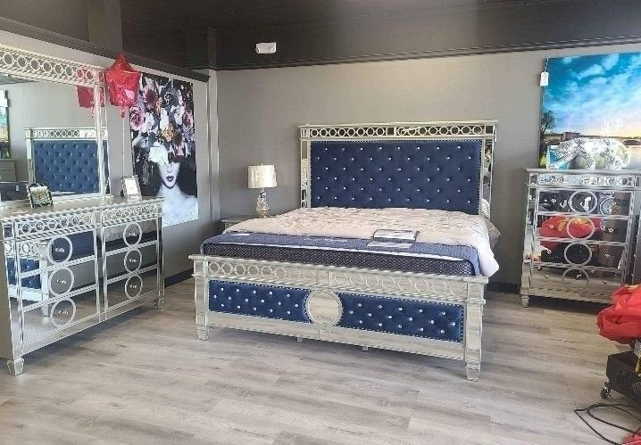 B1852 Bella (Blue Velvet) 4pcs Queen (Bed, Dresser, Mirror, Nightstand)