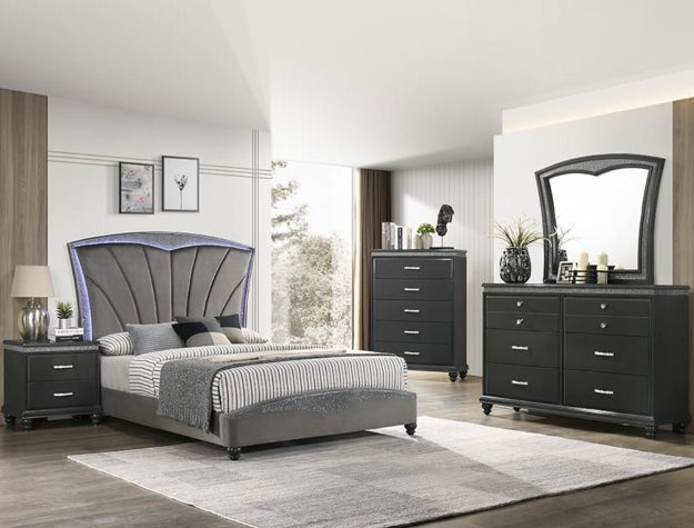 4790 Frampton Silver Queen Bed